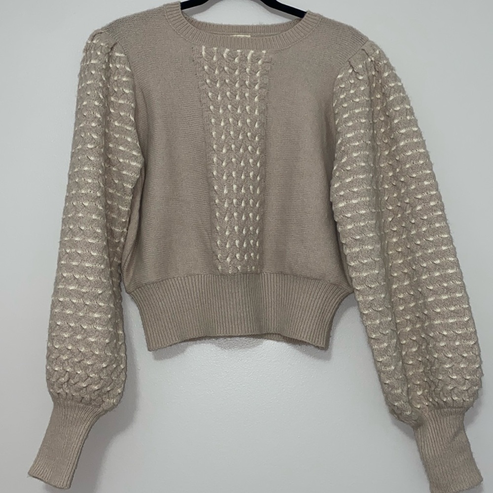 NWT Dreamers by Debut Puff Sleeve Sweater 💜
